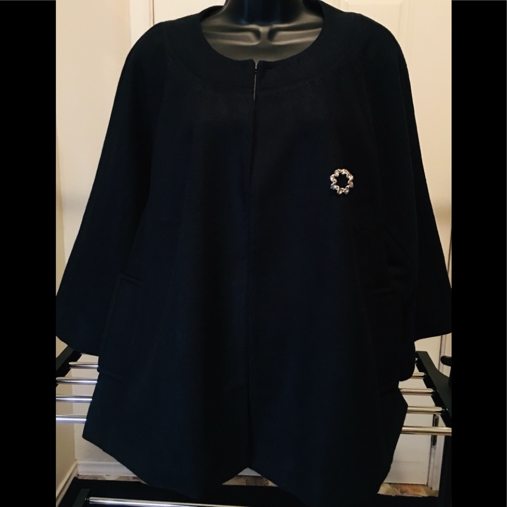 NewPort News Black Waist Coat Size 22